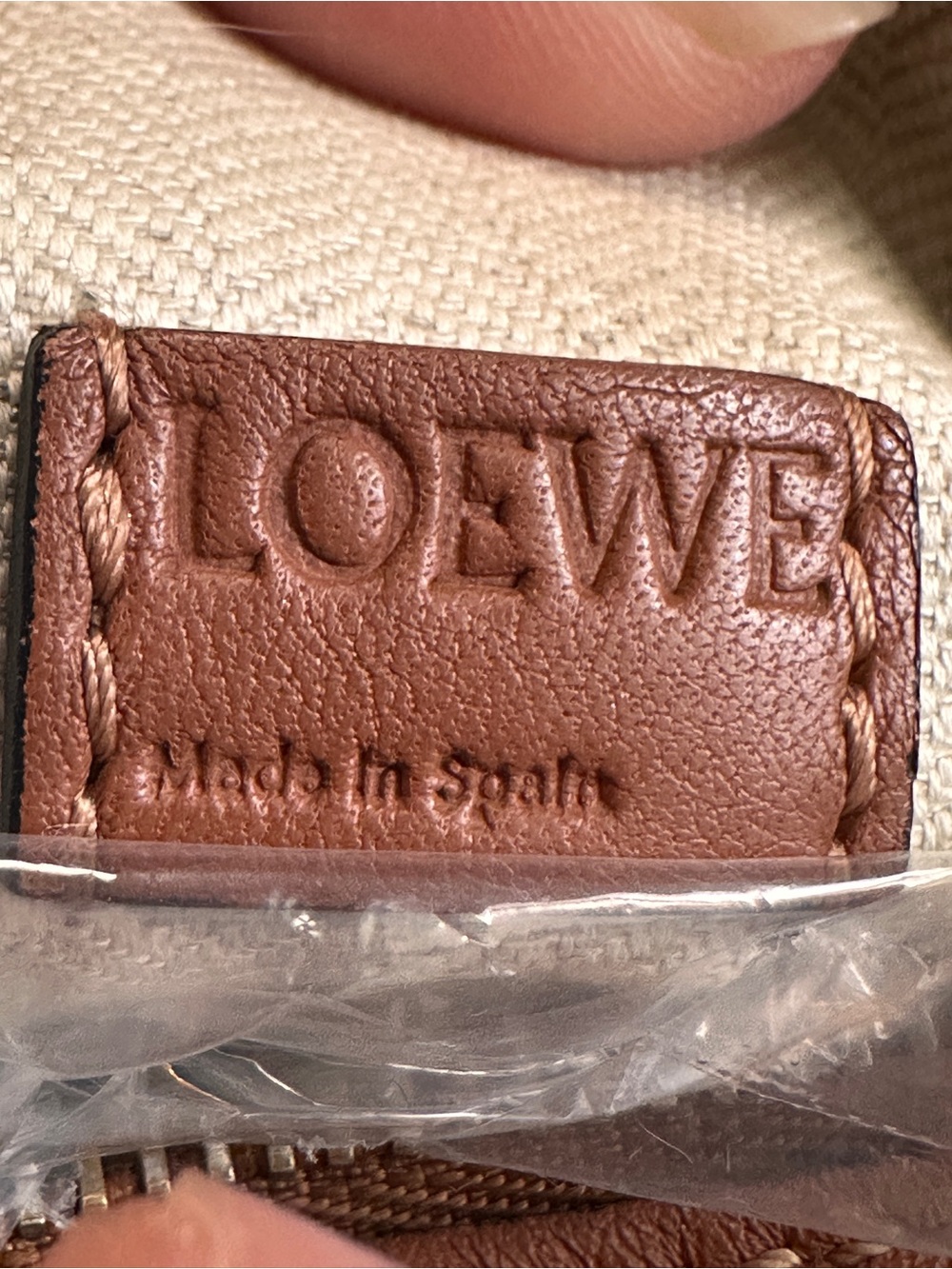 โSOLDโLoewe Puzzle Mini Shoulder Bag in Tan Leather - Picture 15 of 16